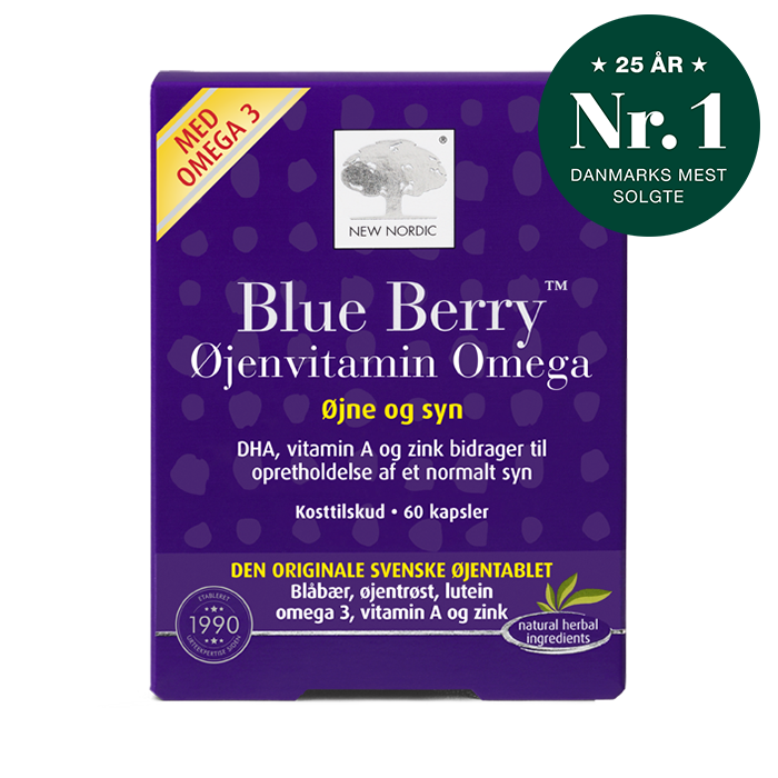 di_webpackshot_blue_berry_omega_60_dk_splash New Nordic Blue Berry Øjenvitamin Omega™ med blåbær, øjentrøst, lutein, omega-3, vitamin A og zink bidrager til at opretholde et normalt syn.